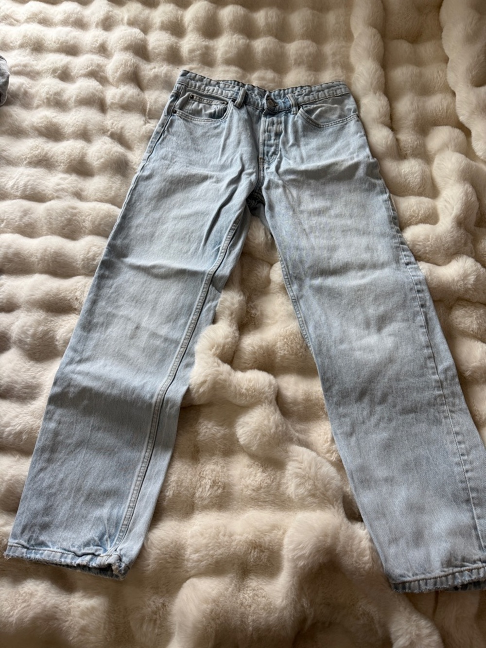 Zara Light Wash Men’s Straight Jeans